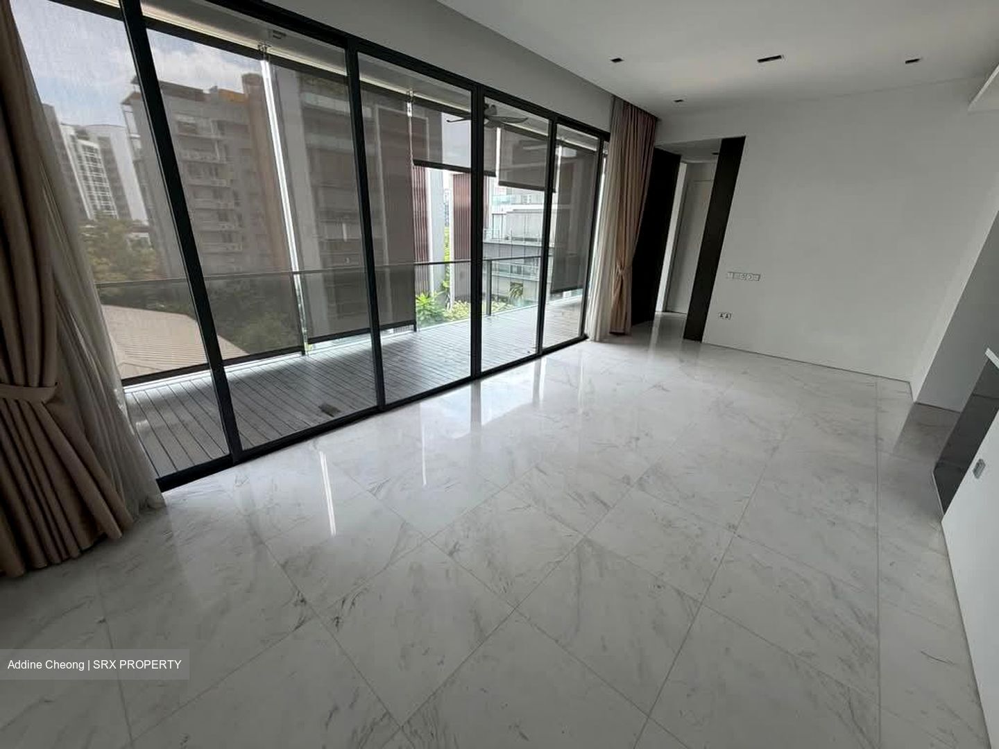 Sui Generis (D10), Condominium #566663361